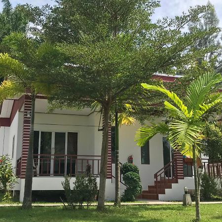 Hotel Tara House Ko Lanta Exterior foto