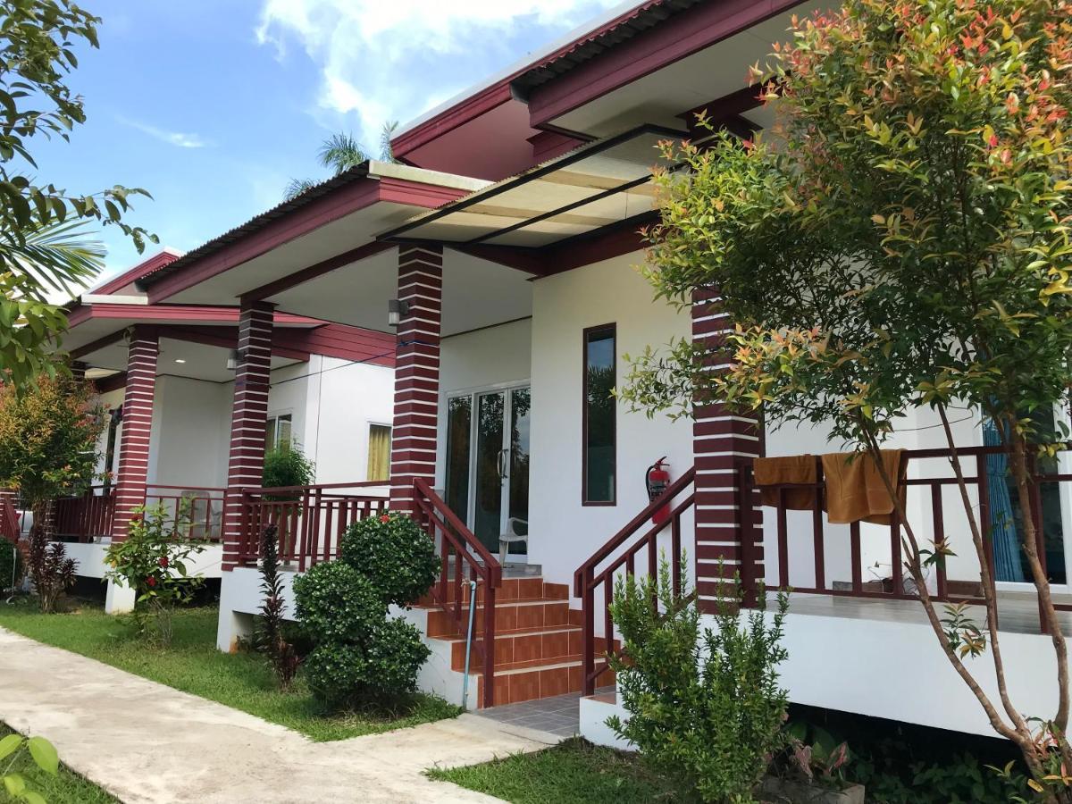 Hotel Tara House Ko Lanta Exterior foto
